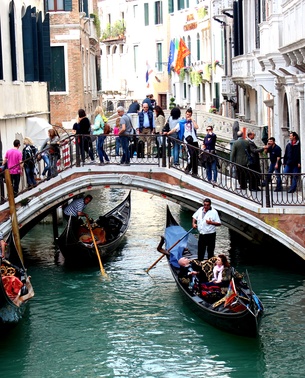 Venice has Found a Way to Make Extra Money on Tourists - Introduces Entry Fee